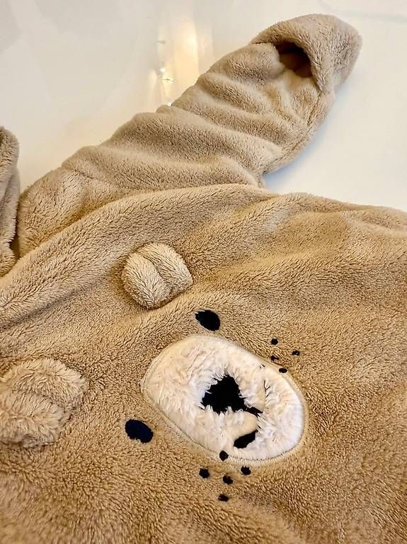 Pigiama & Simili: Winter Baby-Strampler mit Kapuze, Gr. 56 – Usato da Dietikon venduto da ing_f9sy 2