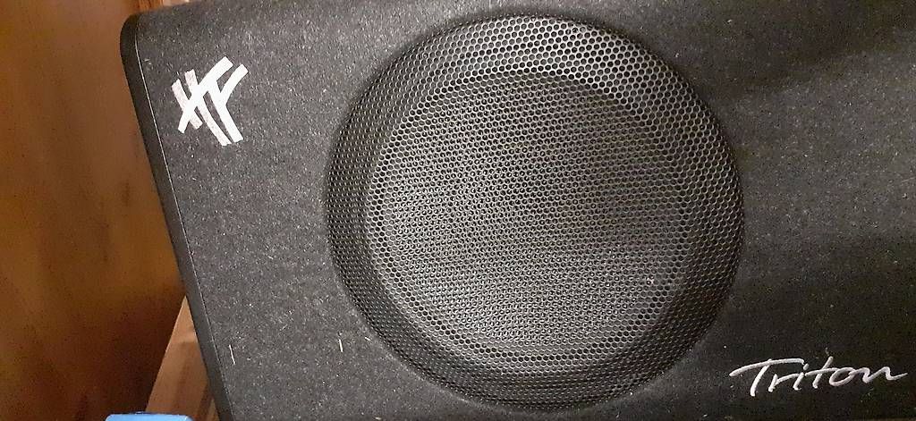 Casse acustiche: Subwoofer Hifonics Triton TRS 250 – Usato da Gempen venduto da bor_nv7f