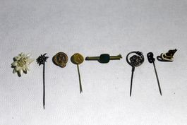8x Vintage - ANSTECKNADELN, Edelweiss, Langlauf, Sport, u.a.