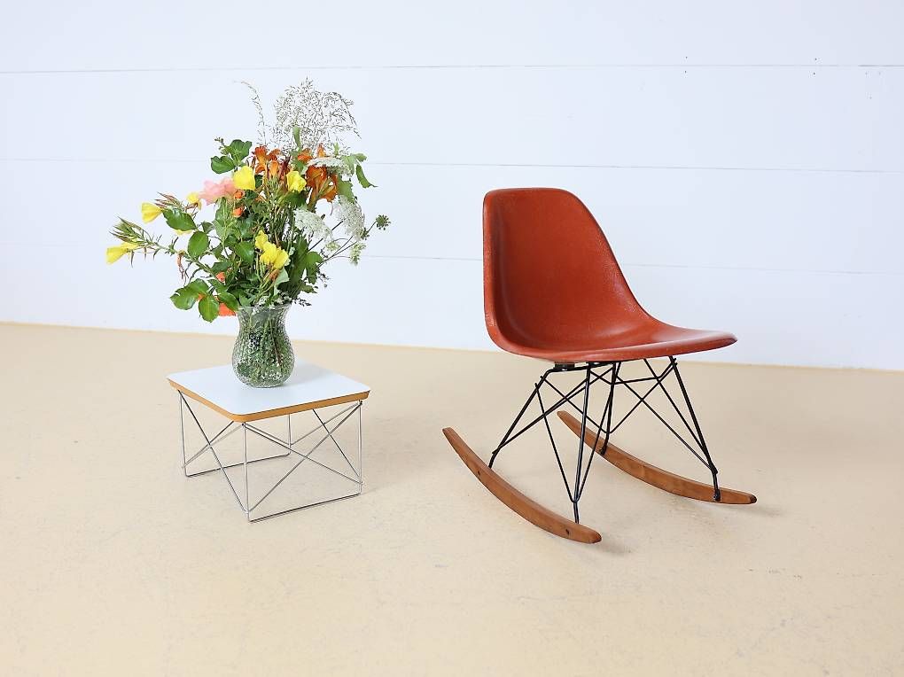Eames Sedie: Eames Schaukelstuhl, Hermann Miller – Usato da Meinisberg venduto da atelier_TILIJA 1