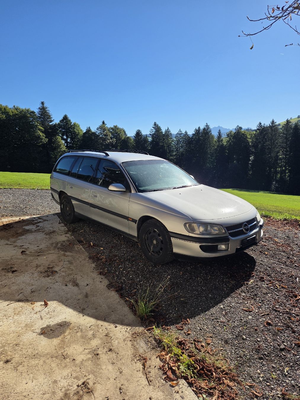 Opel Autos: Opel Omega B 2.5i – Defekt aus Wattwil von joh_r7fl 1