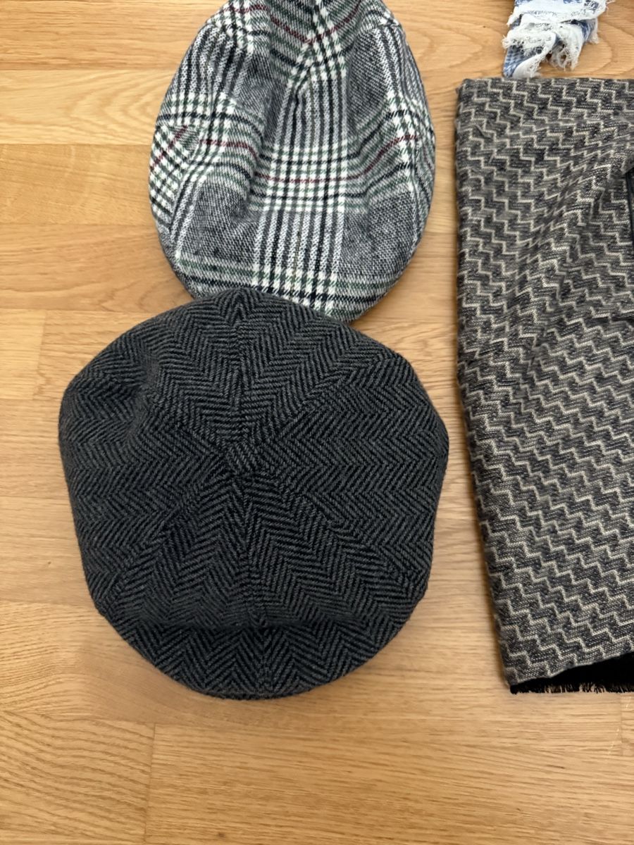 Lotti di vestiti: Diverse Marken accessoires – Usato da Recherswil venduto da Noname1 1