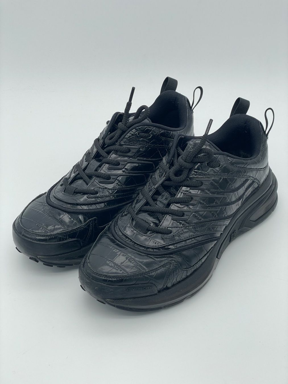 Givenchy Scarpe da donna: Givenchy  GIV 1 Croc-Effect Low Top Sneaker EU 40 Schwarz – Usato da Zürich venduto da shoe_shop 2