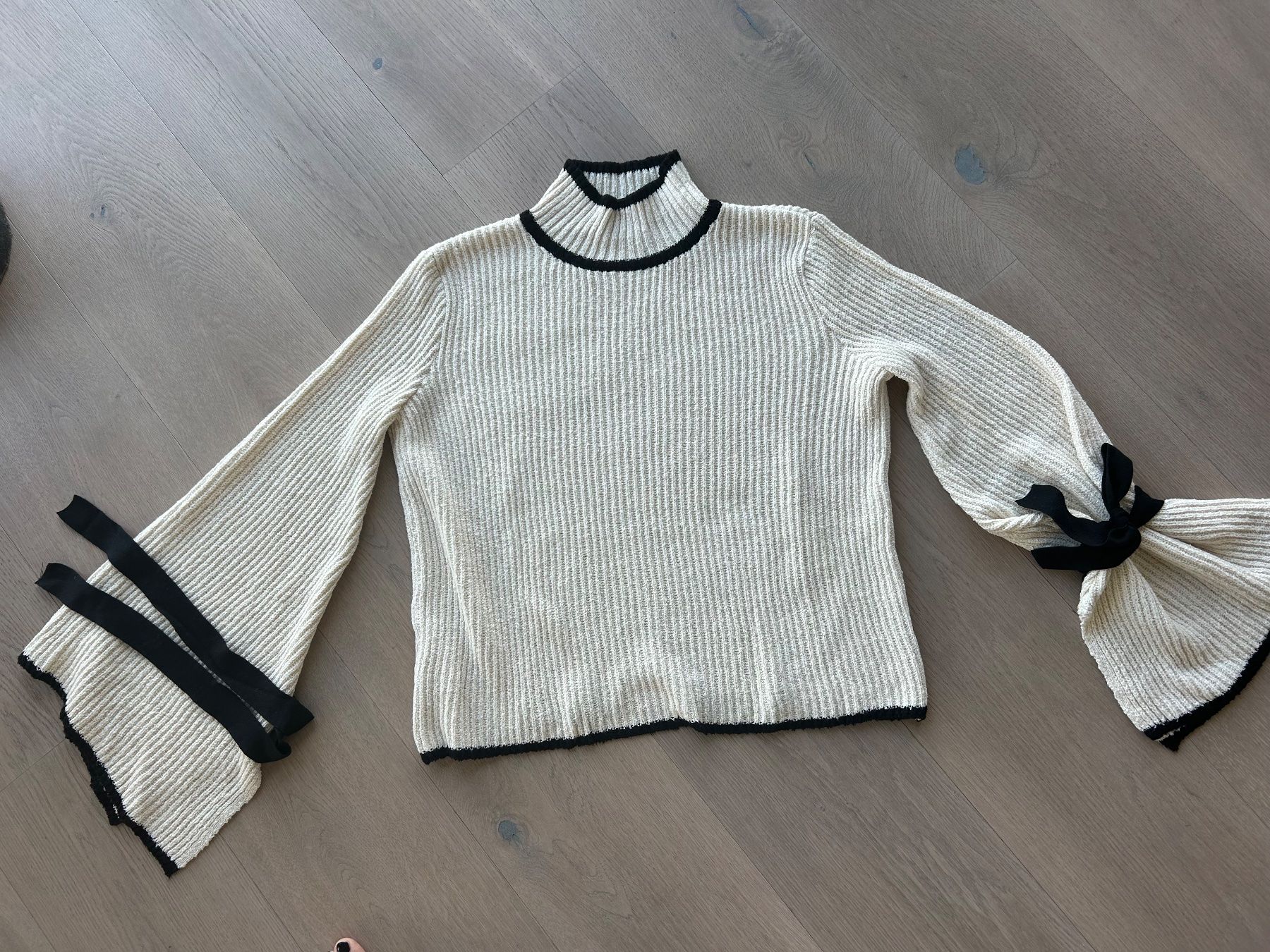 Mango Maglioni & Felpe: cremefarbiger Pullover von Mango – Usato da Kilchberg ZH venduto da Anie.
