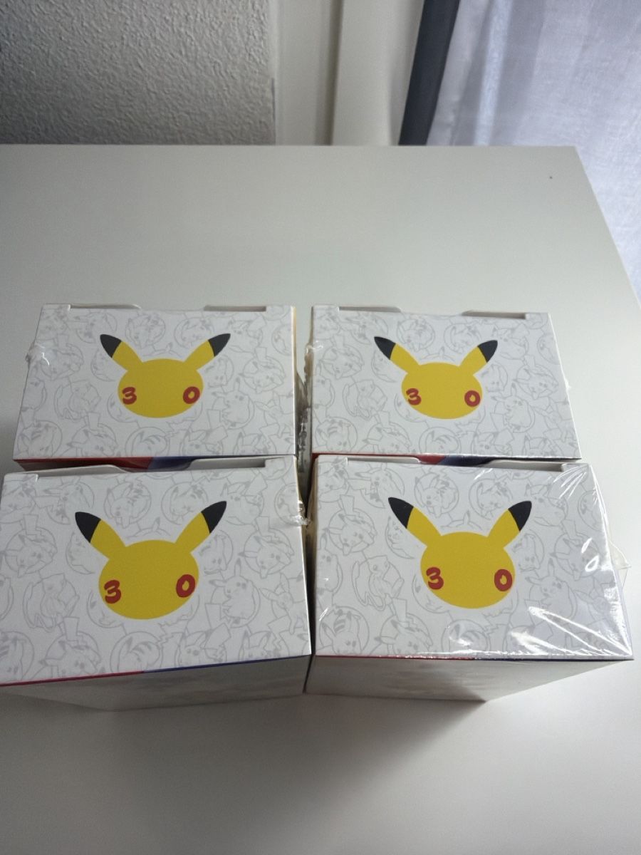 Pokémon Carte collezionabili: 4 Booster Bundle 30th celebration EN Sealed – Nuovo e nell'imballaggio originale da Winterthur venduto da Baggio2 1