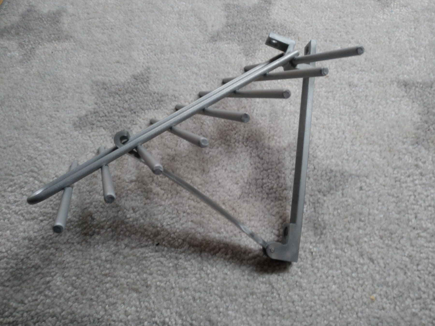 Supporti a parete: Krawatten Halter Wandhalter – Usato da Dierikon venduto da tasticfantastic 2