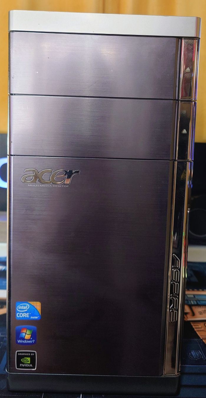 Acer PC: Home Office Computer mit 12 GB Ram, SSD & Windows 11! – Usato da Ennetmoos venduto da Faders