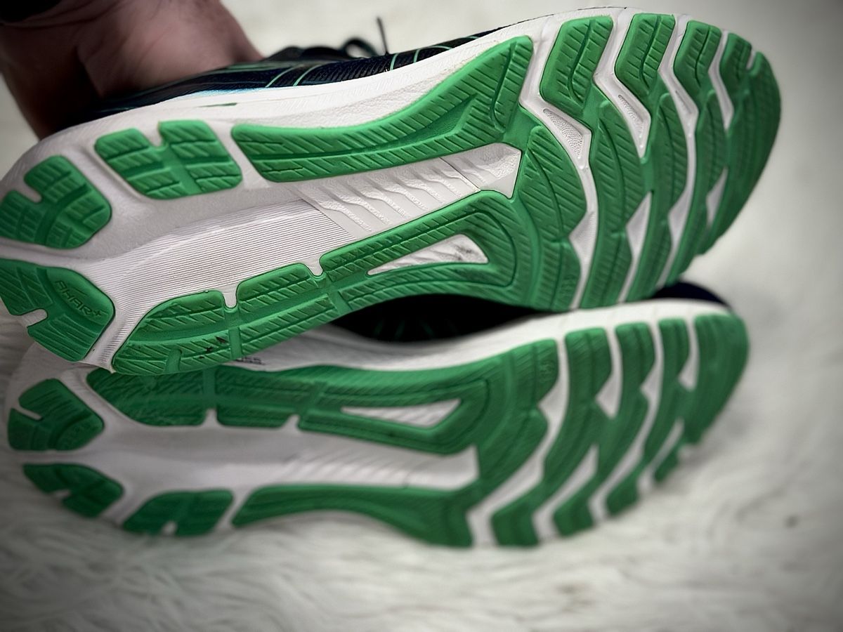 Asics Scarpe da uomo: ASICS Performance Laufschuhe GEL – Nuovo (secondo la descrizione) da Kriens venduto da Ileriadiamore 2
