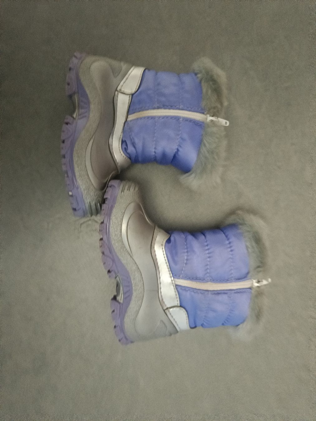 Scarpe per ragazze: Winterstiefel Grösse 24 – Usato da Jaberg venduto da urig17. 2