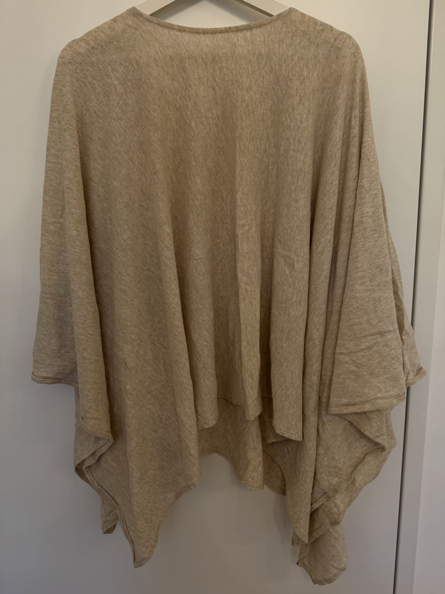 Altro in Moda donna: Poncho / Cape beige (one size) – Usato da Triesen venduto da antonellaaa_ 1