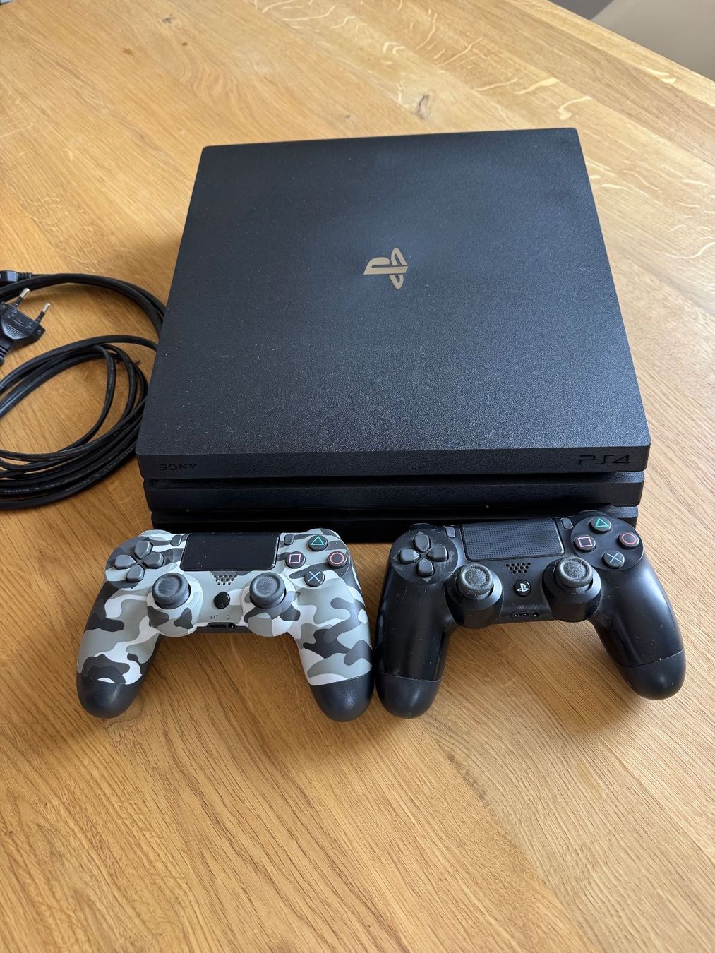 Sony Consoles: PS 4 – D'occasion à Solothurn par urwylers