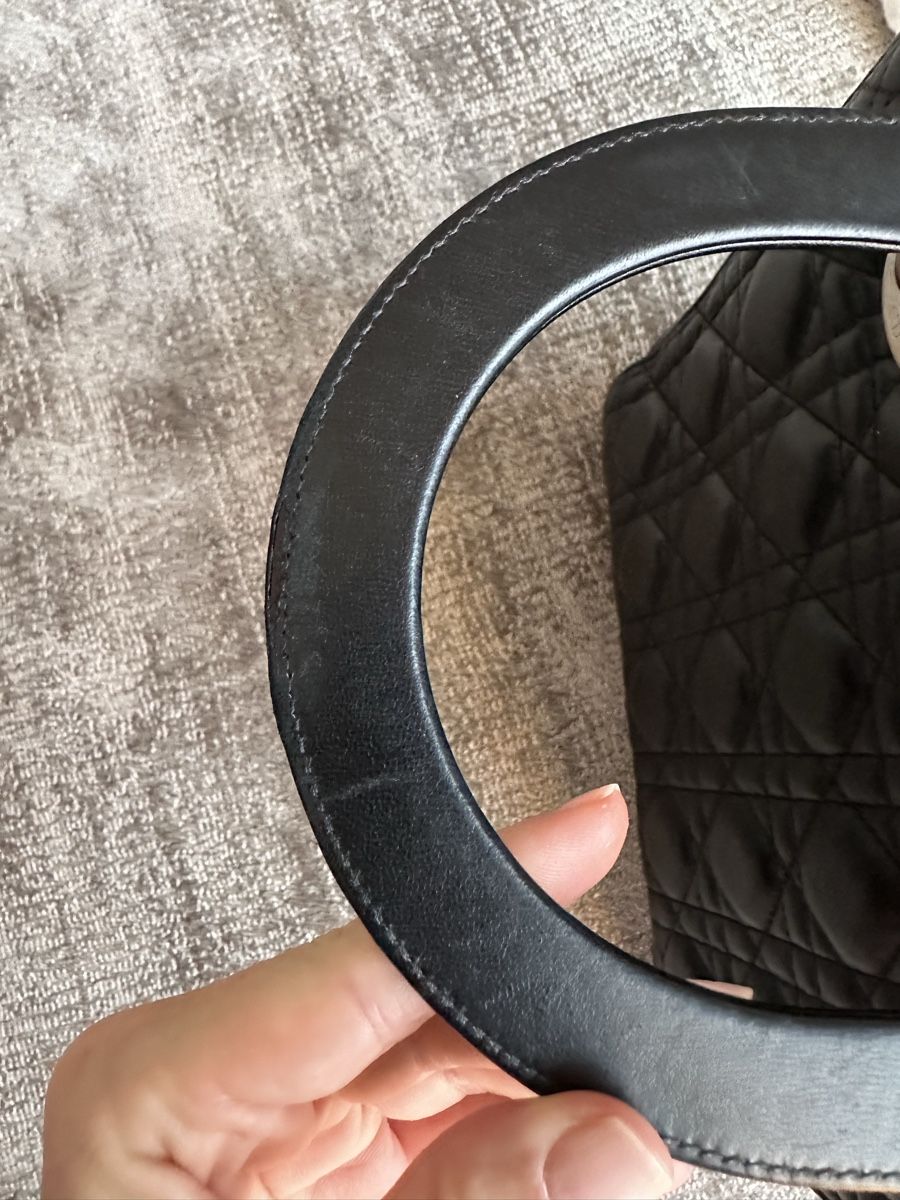 Dior Sacs femmes: MEDIUM LADY DIOR BAG – D'occasion à Wädenswil par pecso 9