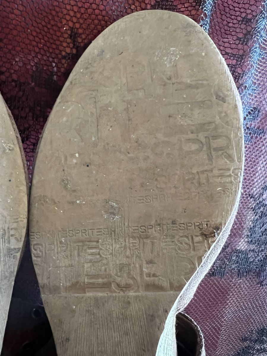 Esprit Scarpe da donna: Sandales compensées Esprit en daim brun, taille 37 – Usato da Chézard-St-Martin venduto da Cheyenne_75 4