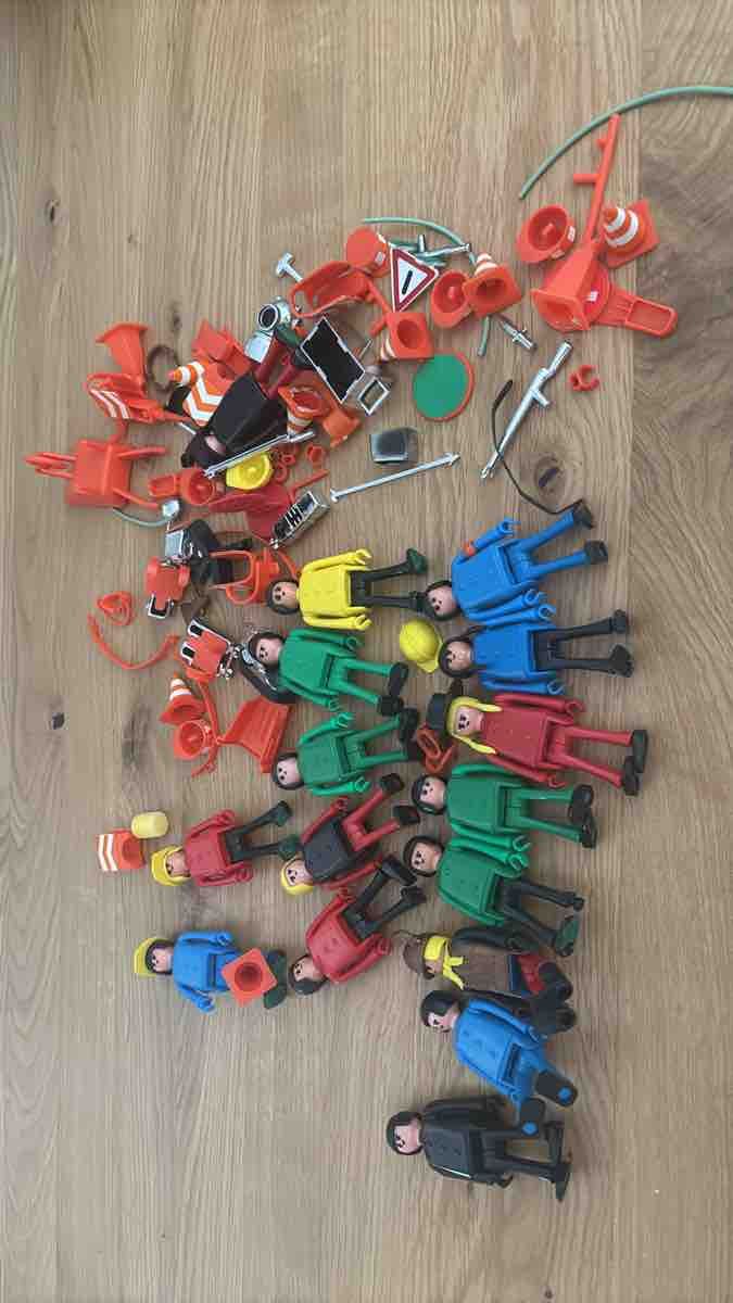 Giocattoli: Figurines PLAYMOBILE et accessoires , occasion – Usato da Courchapoix venduto da Jubo1