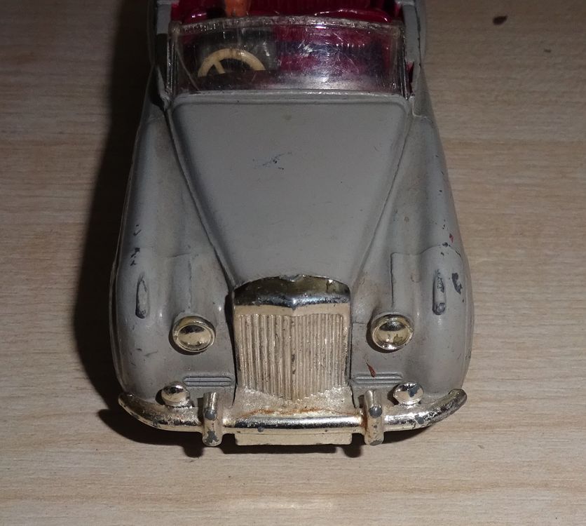 Belle voiture de course en tôle mécanique Marx Toys Britain