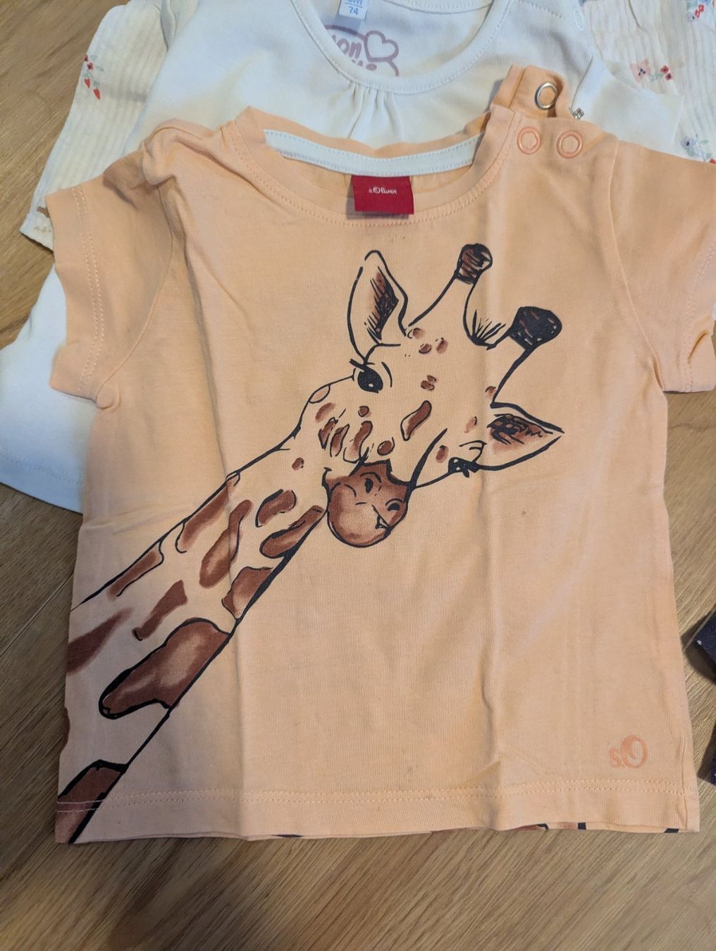 Lotti & Set di vestiti: Grosses Mädchen Sommer Paket 74 – Usato da Herisau venduto da Purdon01 4