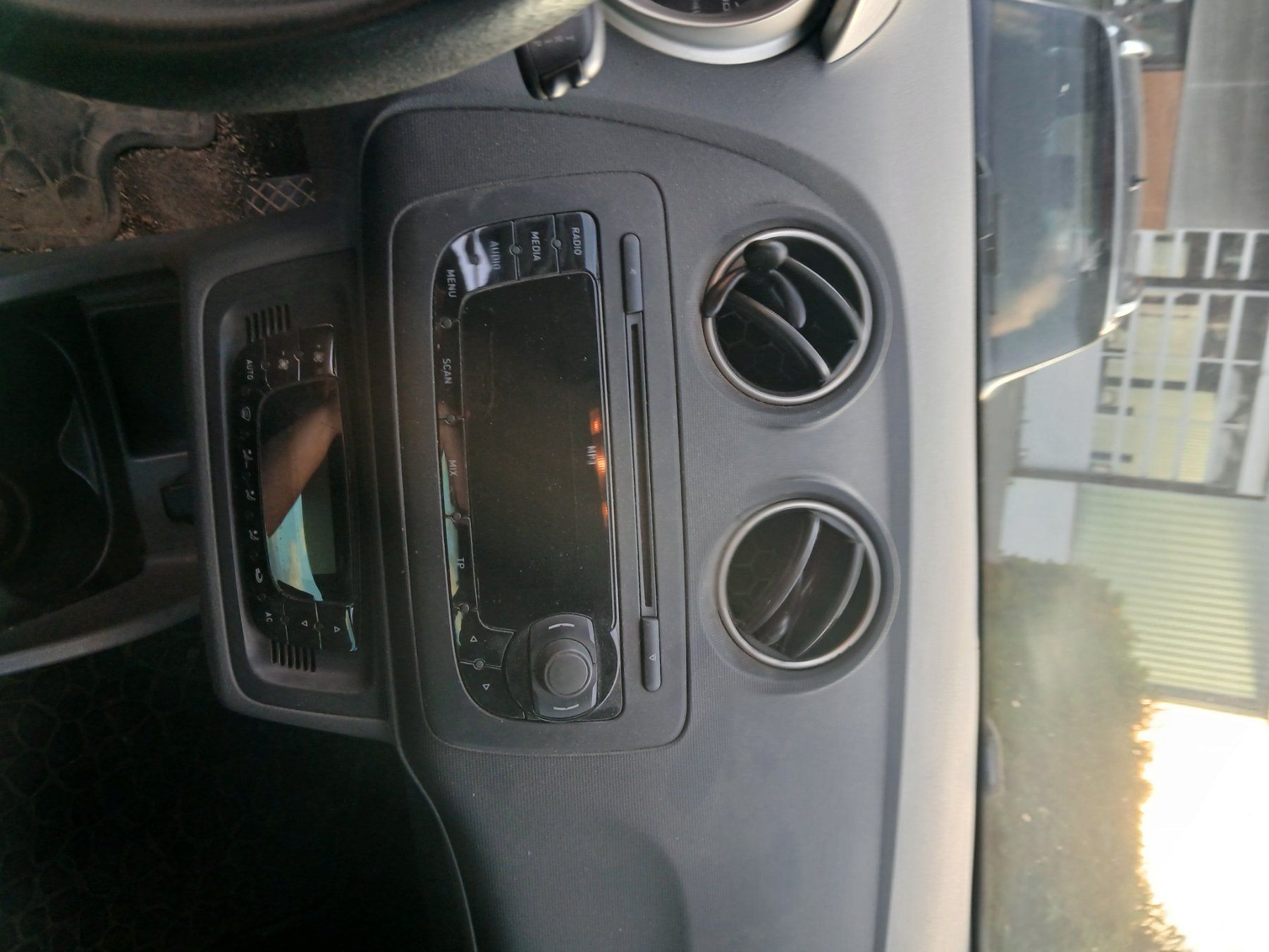 Seat Automobili: Seat Ibiza 1.2 – Usato da Ebikon venduto da smart1997 6