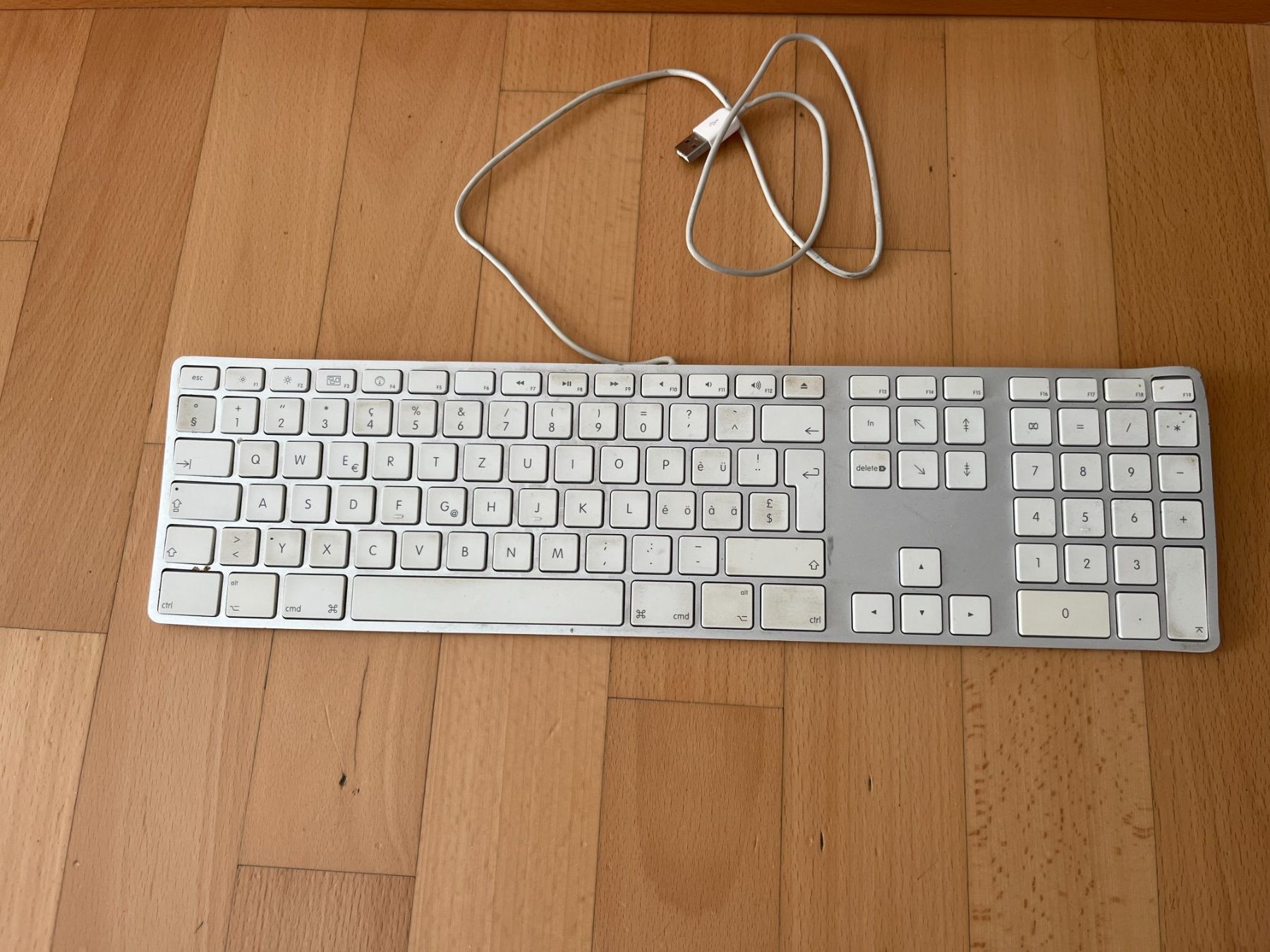 Apple Tastiere: Apple Magic Keyboard mit Ziffernblock – Usato da Winterthur venduto da fla_hwg8