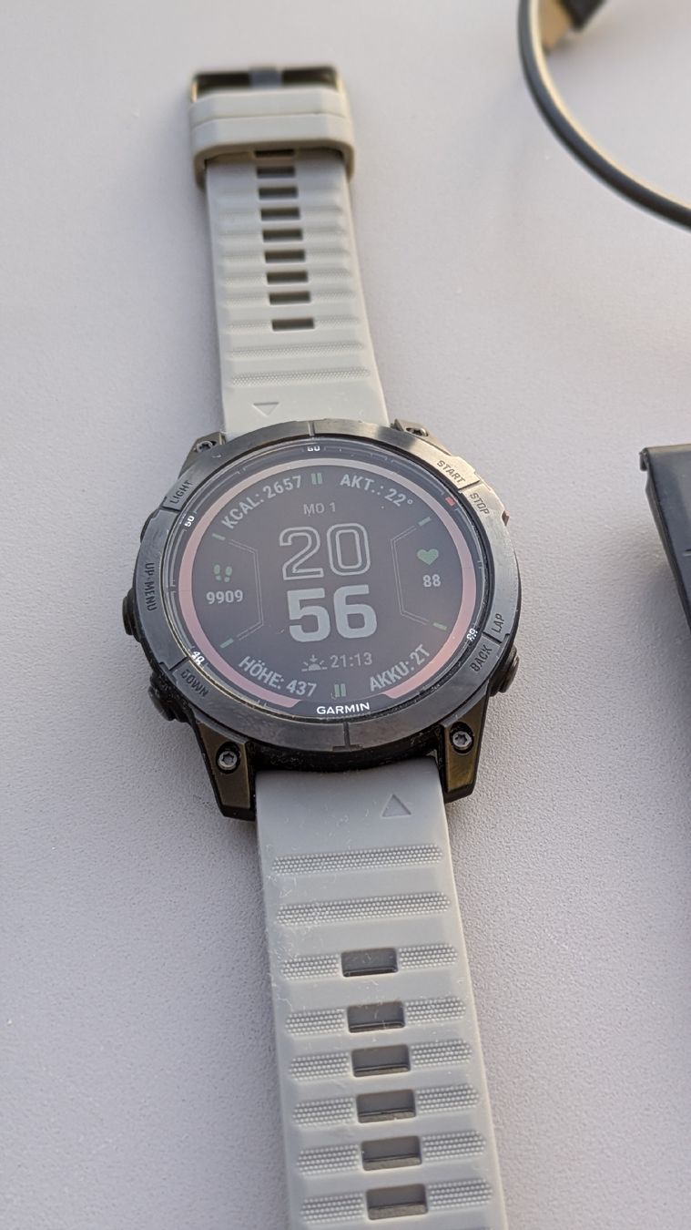 Garmin Smartwatch: Garmin Fenix 7 Pro solar – Usato da Zürich venduto da Sloba29 1