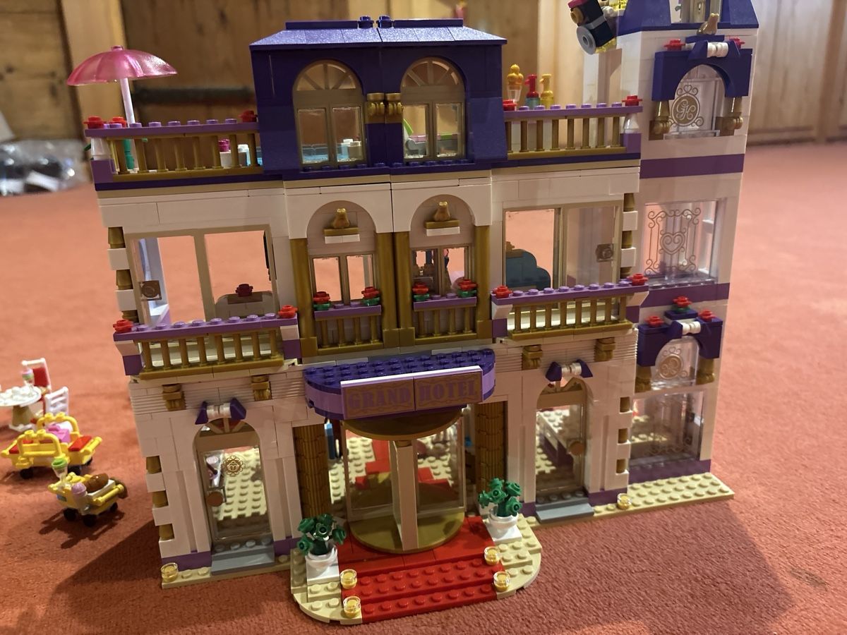Lego Giocattoli: Lego Friends Hotel 41101 – Nuovo (secondo la descrizione) da Affoltern am Albis venduto da tam_5vn5 4