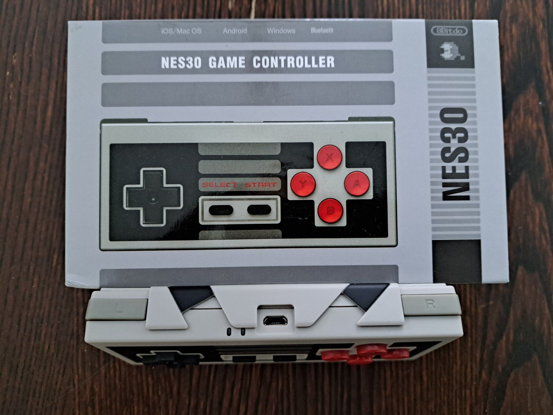 Controller: NES 30 Game Controller 8bitdo – Gebraucht aus Malters von  4