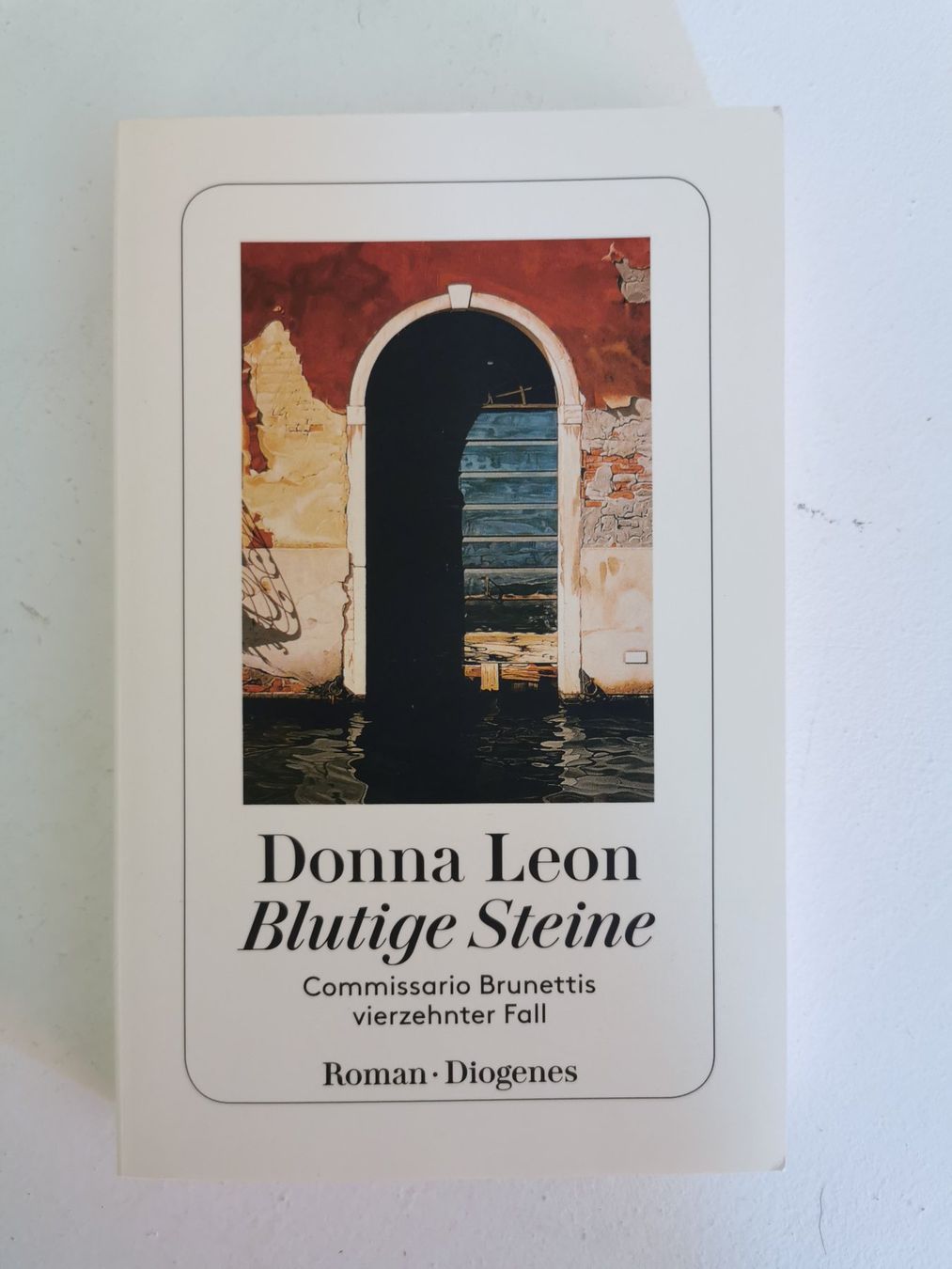 Livres: Donna Leon - 7 Bücher – D'occasion à bern par jeannie2006 5