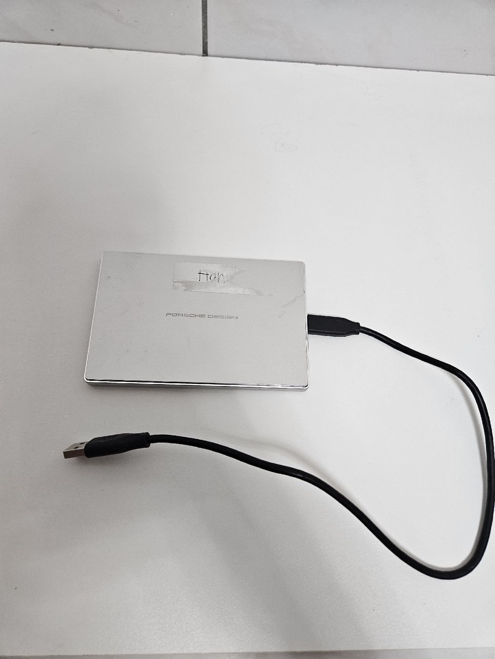 Lacie Dischi rigidi: Porsche Design Externe Festplatte 500GB – Usato da Schlieren venduto da Bestleo