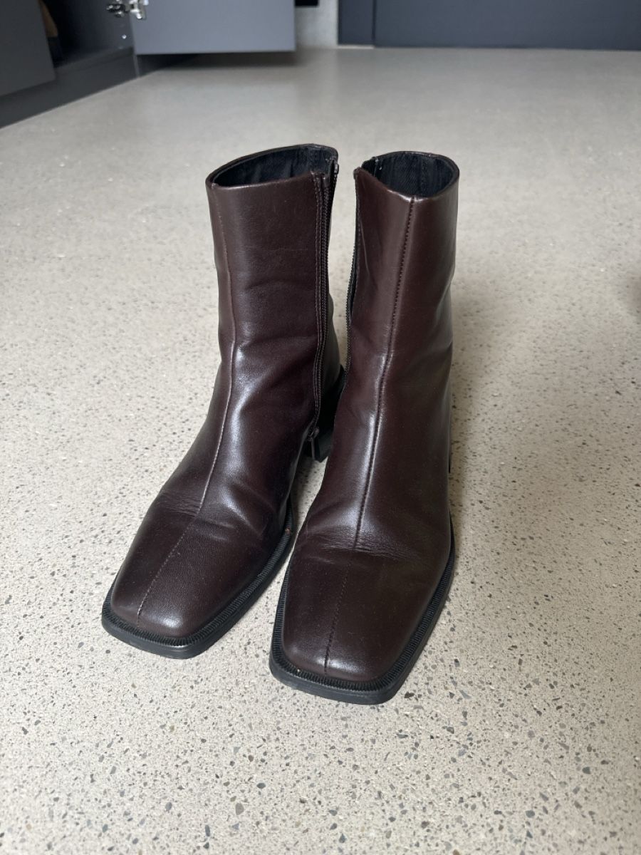 Vagabond Damenschuhe: Vagabond Stiefel wie Neu – Neu (gemäss Beschreibung) aus Thalwil von marinamali
