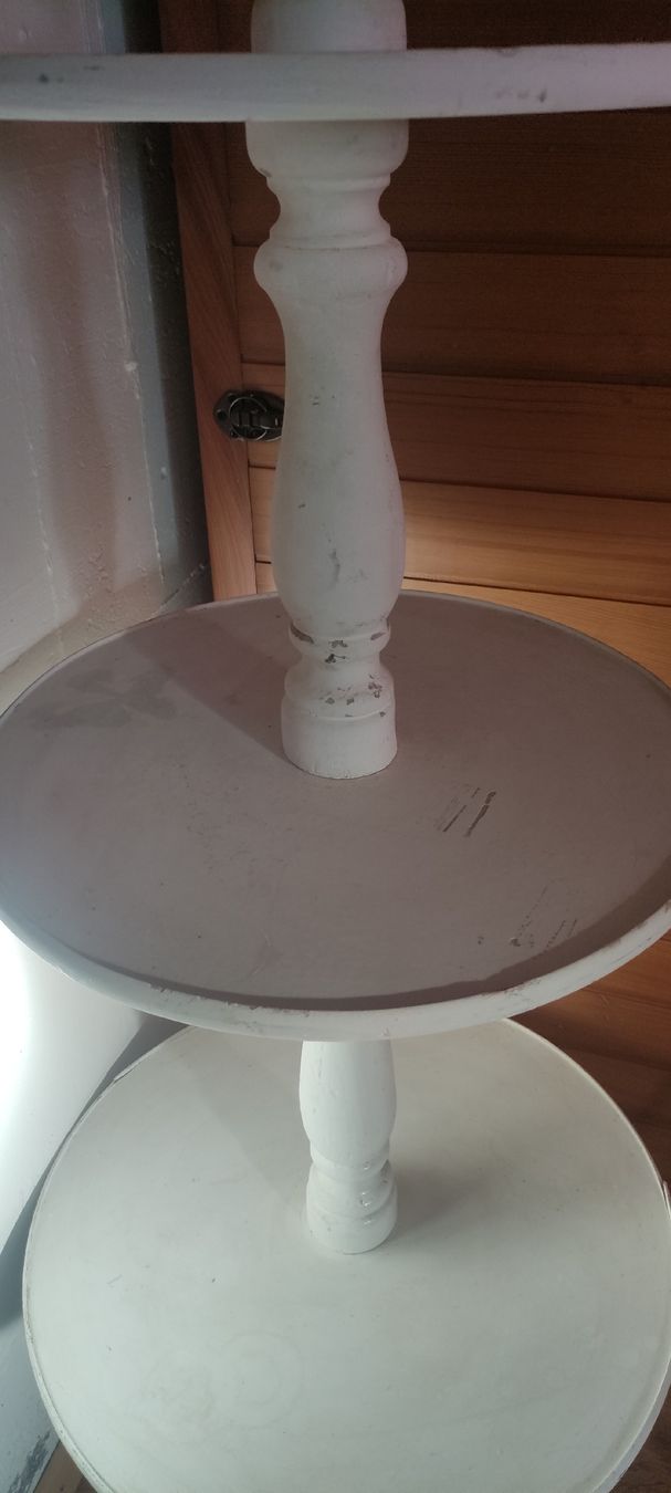 Scaffali: grosse Etagere – Usato da Wattenwil venduto da TabeaK 1