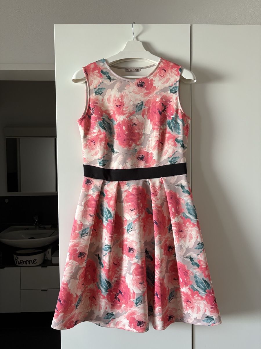 Anna Field Vestiti: Kleid von Anna Field – Nuovo (secondo la descrizione) da Bülach venduto da kittygismo