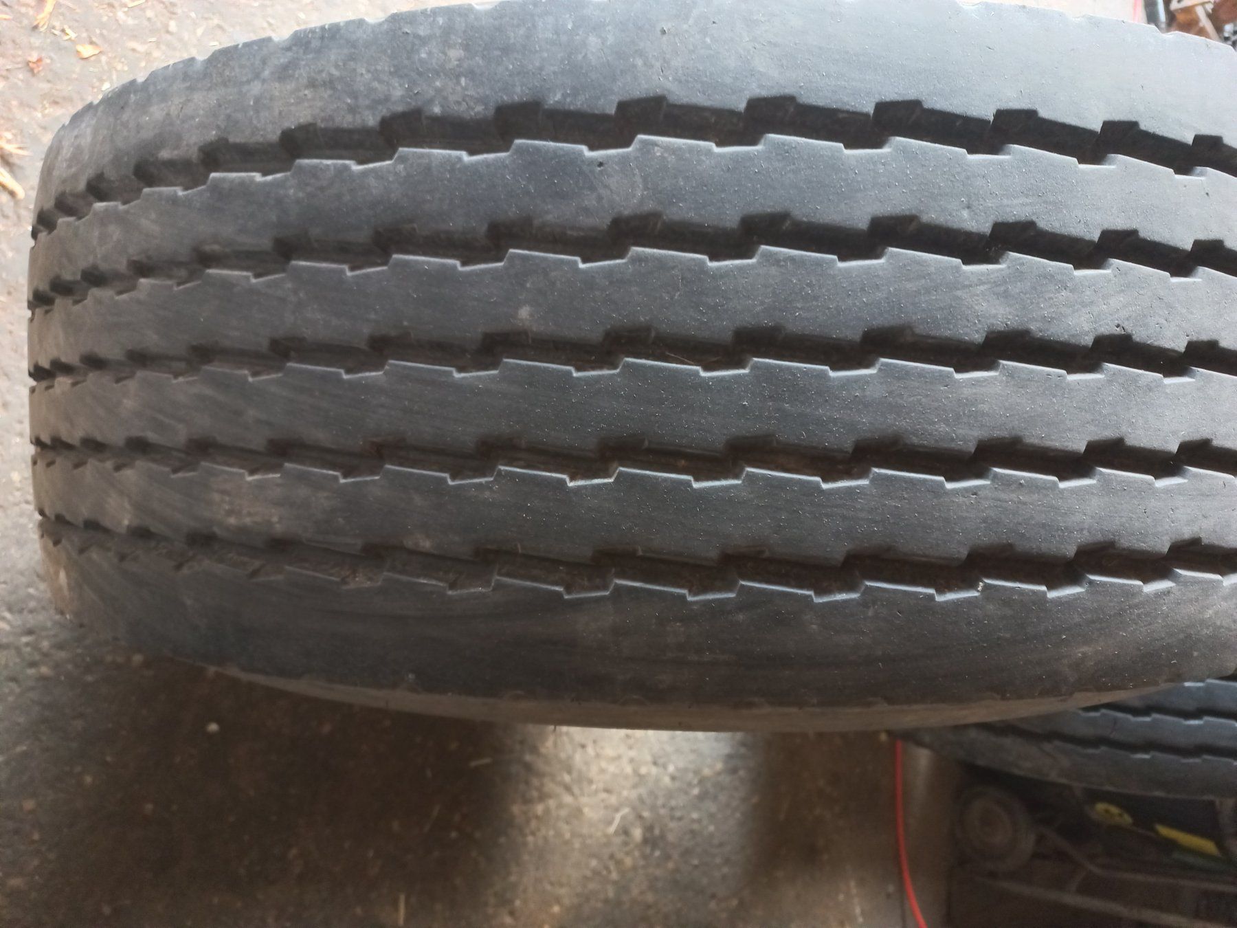 Pneumatici & Ruote complete: LKW-Räder, 4 Scheibenräder 385/65R22.5 – Usato da Vallorbe venduto da SMBS1 9