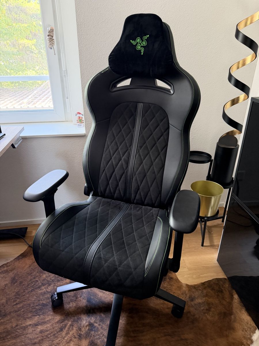 Razer Stühle: Razor Gaming Stuhl – Neu (gemäss Beschreibung) aus Schlieren von jon_5vsq