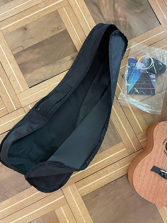 Musikinstrumente: Ukulele  – Gebraucht aus Basel von isa_sv55 3