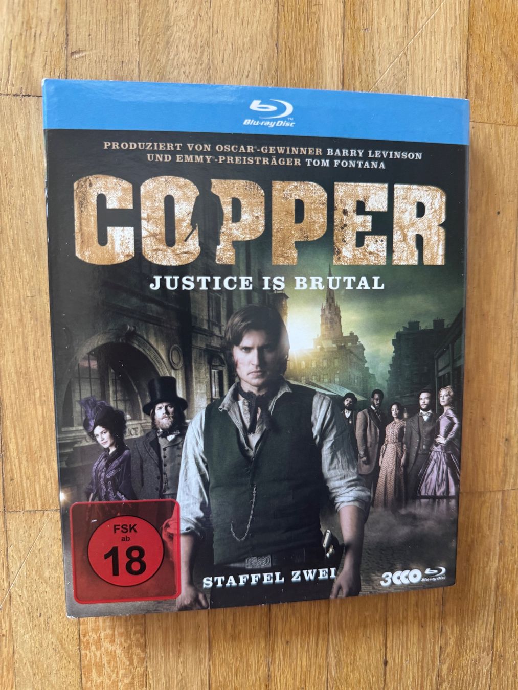 Tous les DVDs: COPPER/ STAFFEL  2. (BLU-RAY) – D'occasion à Basel par san_2qlq