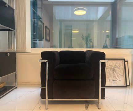 Cassina Poltrone: Cassina LC2 Sessel Cordstoff – Usato da Oberrieden venduto da Chelios7