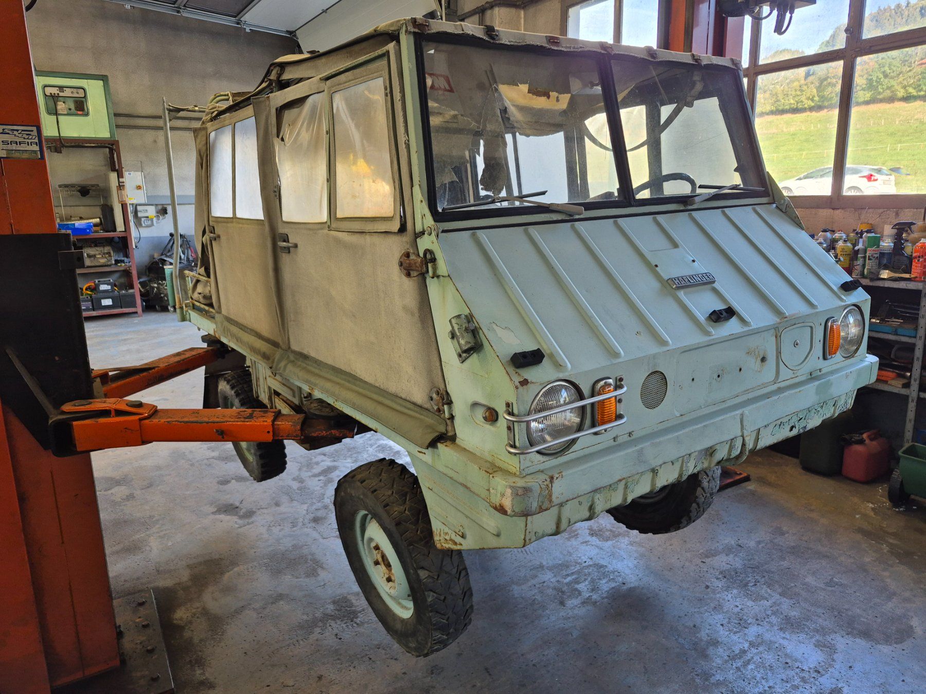 Steyr Autos: STEYR HAFLINGER 4 PLACES - À RESTAURER – Gebraucht aus Château-d'Oex von sac_7wkz