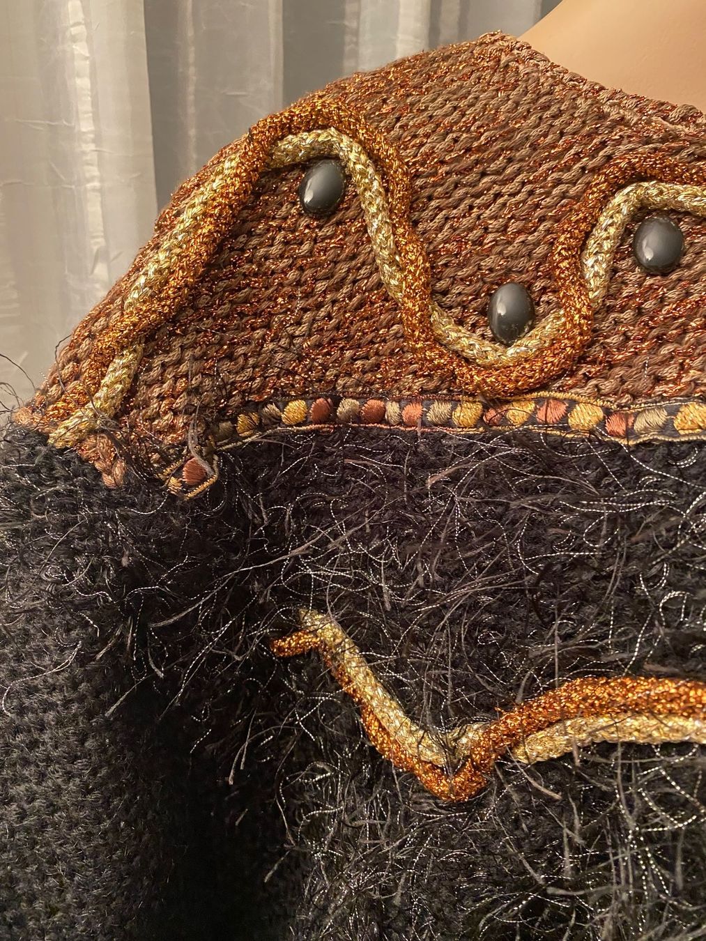 Maglioni & Felpe: Extravaganter edler Hand Made Strickpullover, Gr. 40 – Usato da Winkel venduto da ferrari2022 5