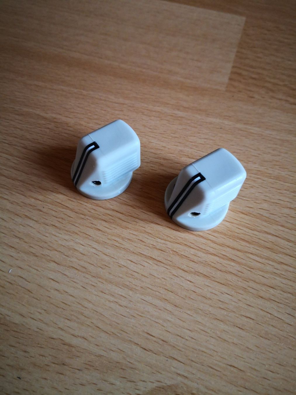 Knöpfe: Set de 2 boutons Boeing type 11 pour simulateurs / 737, FA18 – Neu (gemäss Beschreibung) aus Engollon von Winters91