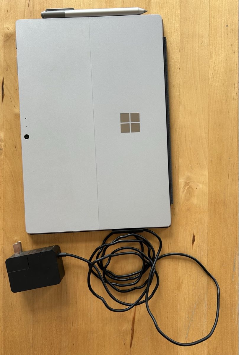 Microsoft Notebook: Microsoft Surface Pro 4 with Keyboard – Usato da Zürich venduto da Sophie0569 2