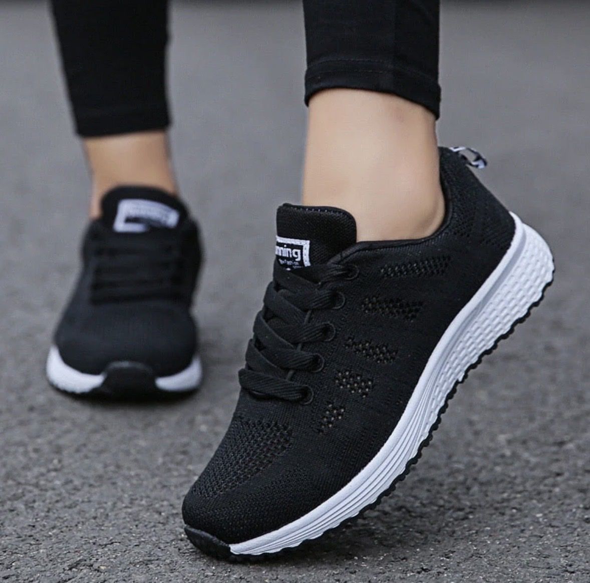 Damenschuhe: Turnschuh - Sneaker – Neu und originalverpackt aus Zürich von sany07