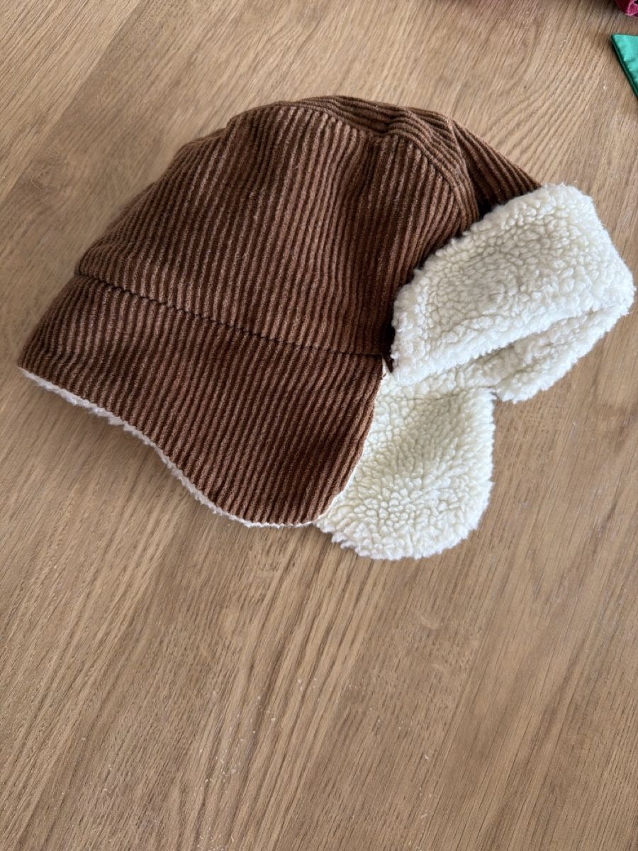 Petit Bateau Berretti & Sciarpe: Petit Baulteau winter hat – Usato da Baar venduto da reg_8l6t