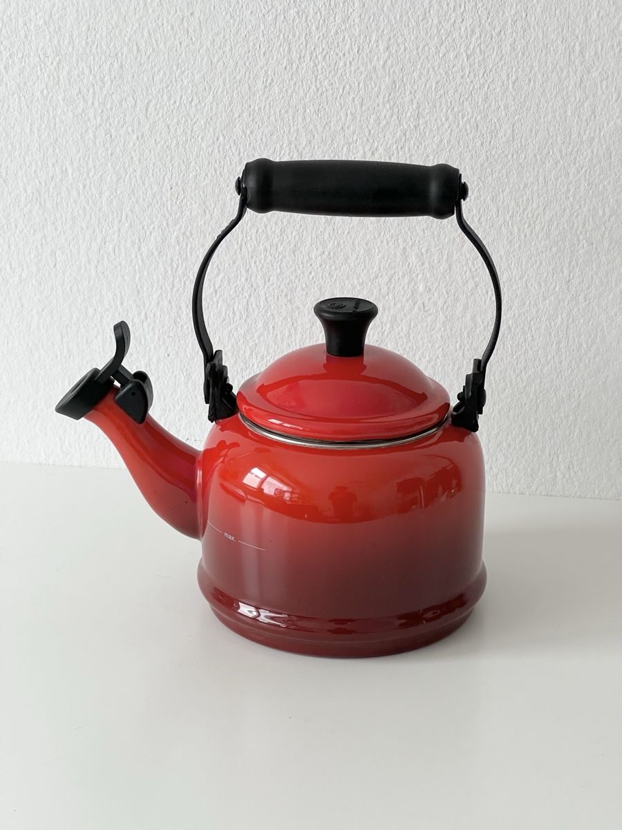 Le Creuset Bollitori: Bouilloire Le Creuset rouge – Usato da Vevey venduto da neflon1te