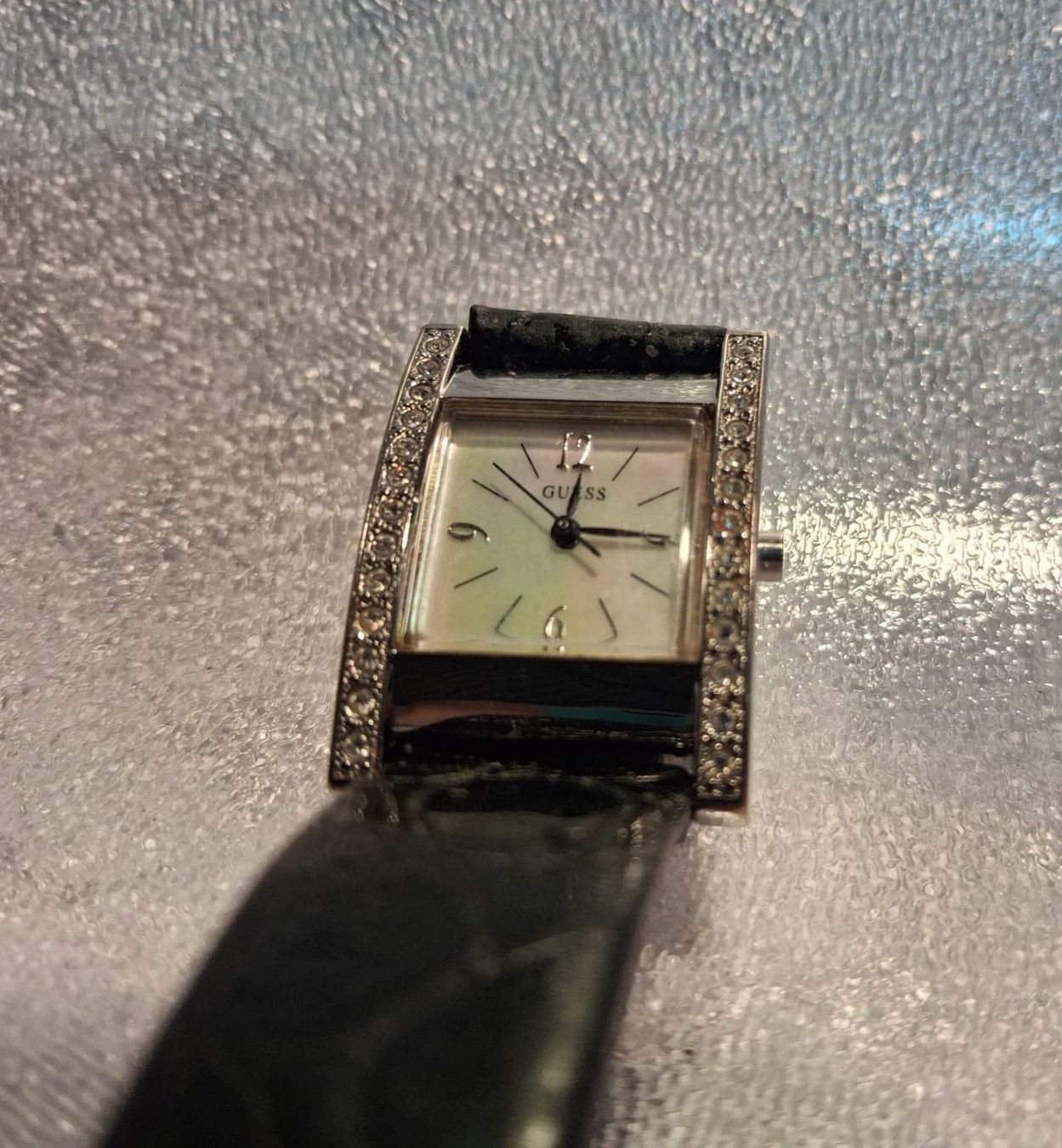Guess Orologi: Guess Damenuhr mit Zirkonia – Usato da Winterthur venduto da mar_jwg7 3