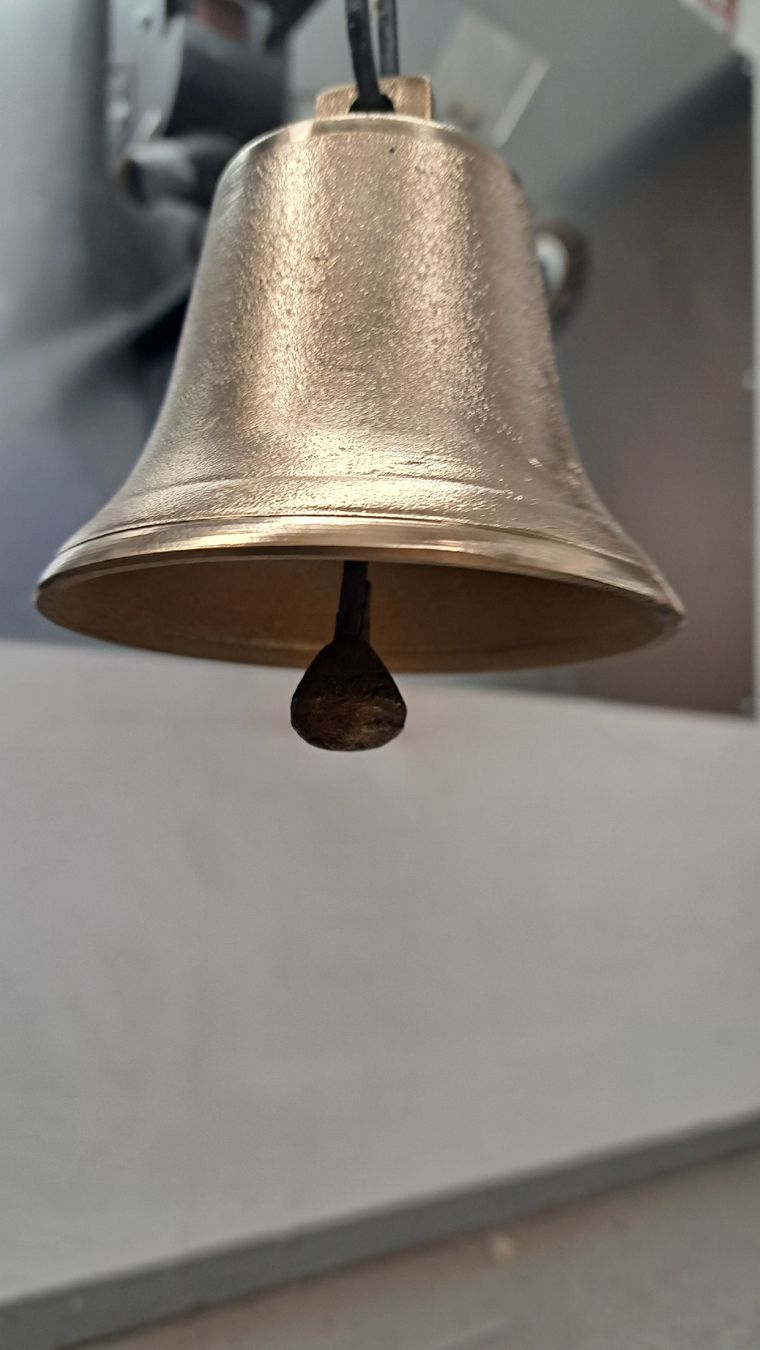 Campanacci mucche: Glocke aus Messing – Usato da Buttisholz venduto da REX001 2