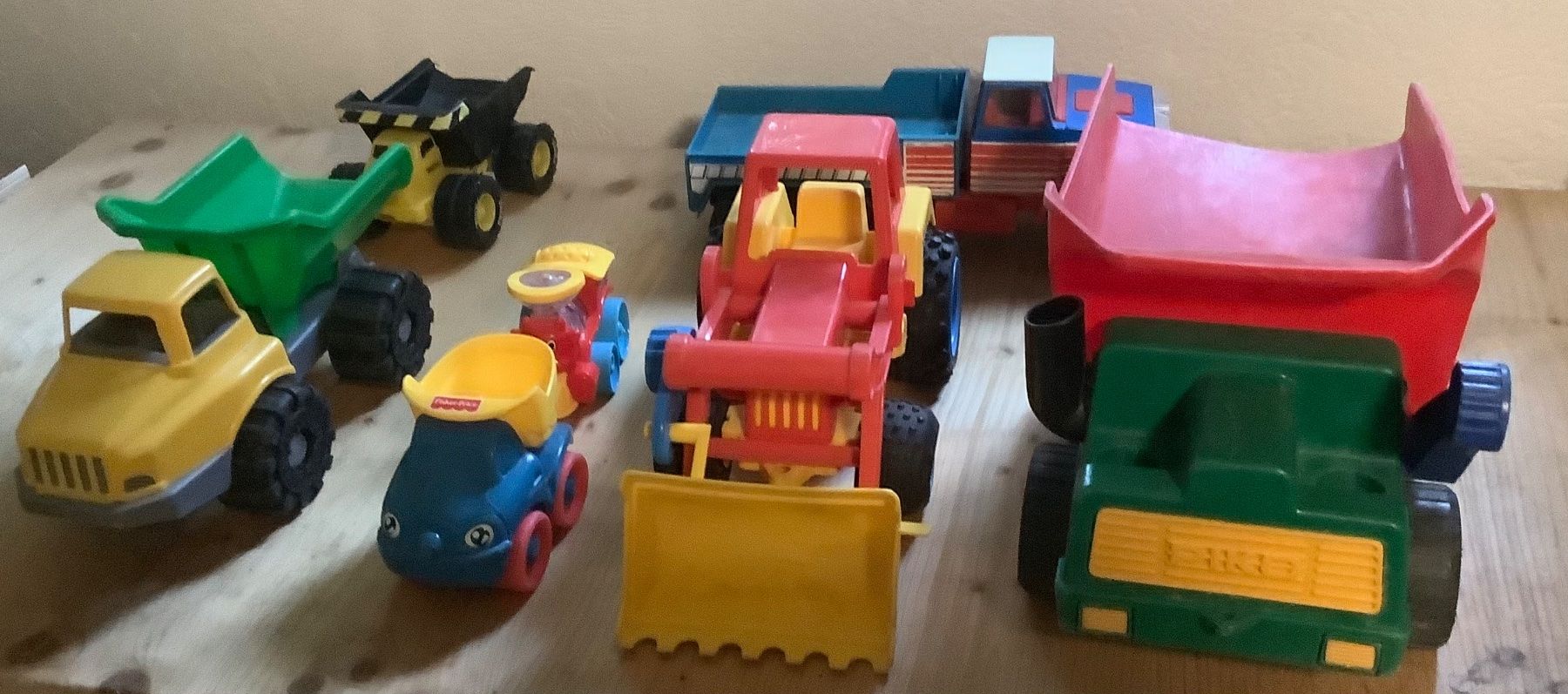 Giocattoli: Spielfahrzeuge aus Plastik – Usato da Winterthur venduto da Cybersteffi 1