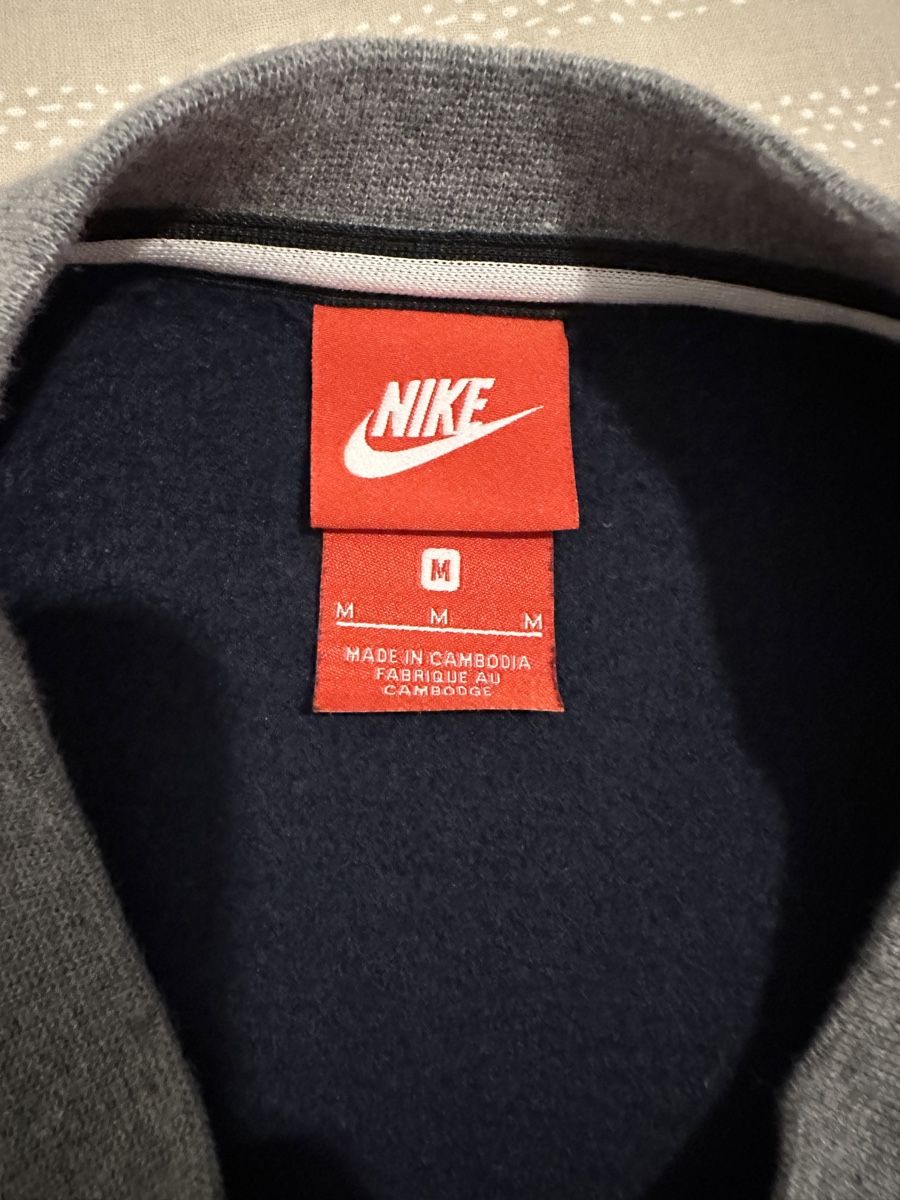 Nike Maglioni & Felpe: Nike Sweater – Nuovo (secondo la descrizione) da Bärschwil venduto da j_18996 2