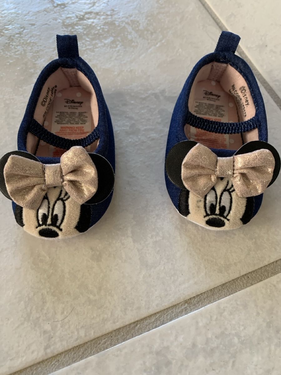 Scarpe per ragazze: Babyschuhe 3-6 Mt – Usato da Lostorf venduto da Venice16