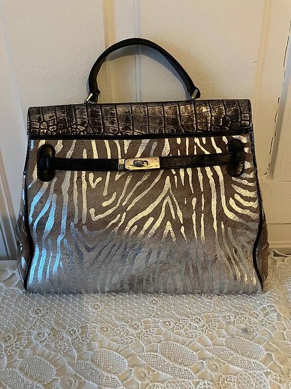 Borse da donna: Exklusive Leder- Tasche - Echtes Kuhfell – Usato da Jenaz venduto da inf_zbx8