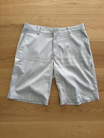 Nike Golf Shorts Sporthose Turnhose grau | Grösse M / 32