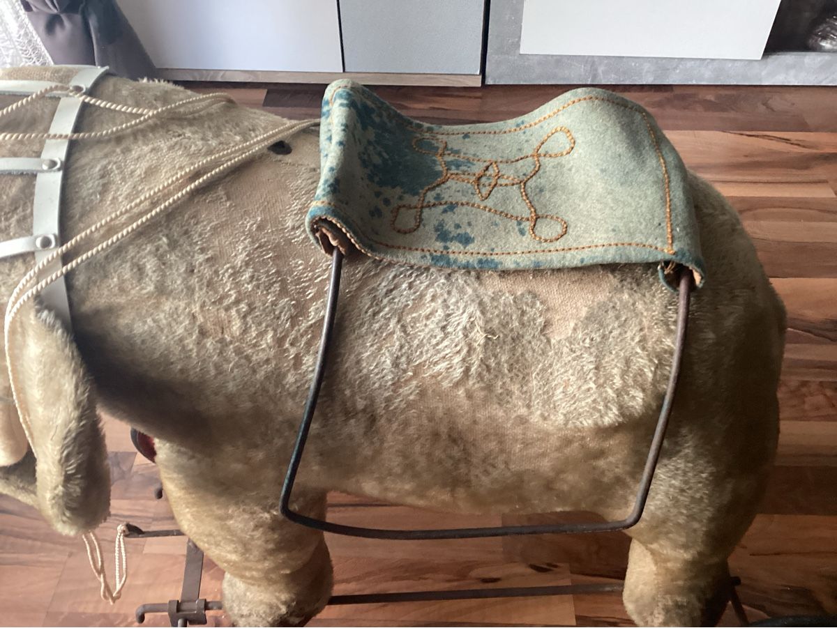 Steiff Giocattoli: ALTER STEIFF ELEFANT AUF RÄDER UM 1920/30 – Usato da Münchenstein venduto da NoSu98 4